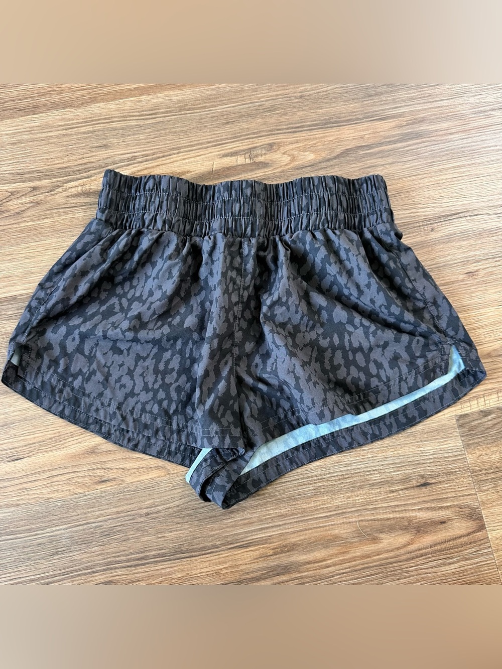 Varley Kallin Running Short 1.5" Shadow Animal Print Women Small Active Unlined*
